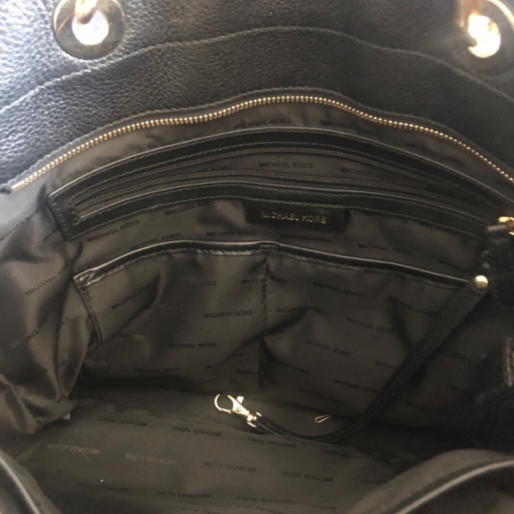 Black Michael Kors Large Handbag Purse - Picture 4 of 5